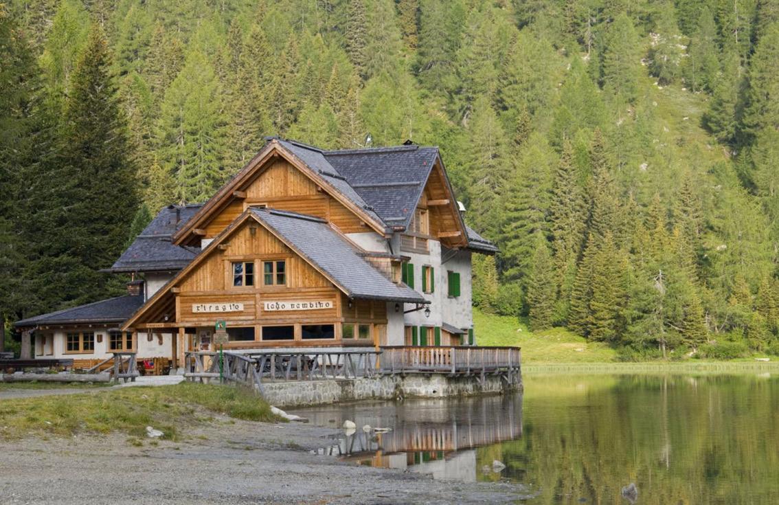 Rifugio Lago Nambino Madonna Exterior foto