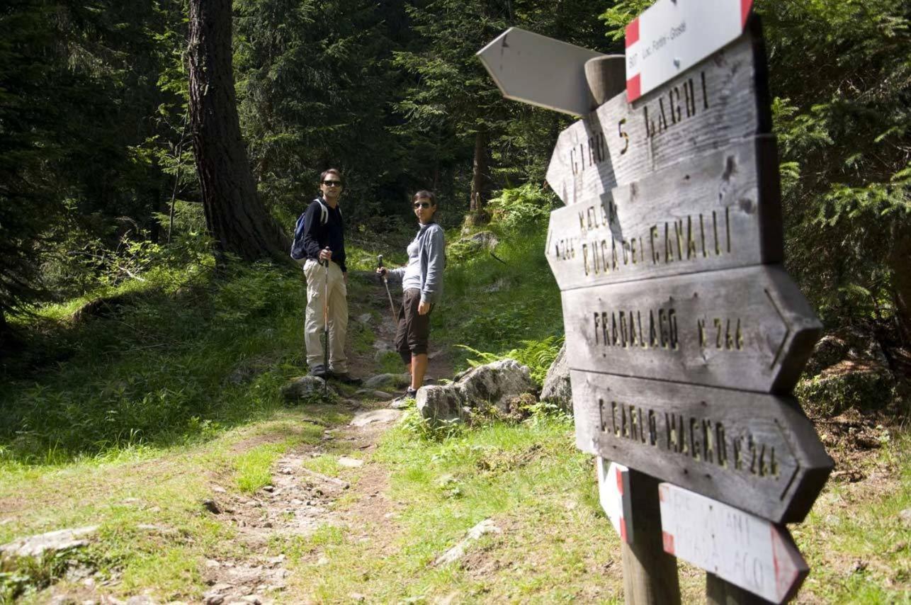 Rifugio Lago Nambino Madonna Exterior foto